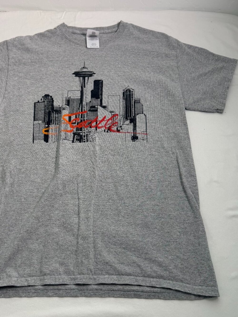 Seattle Skyline Graphic T-Shirt Gray Space Needle City Tee Unisex Size Large